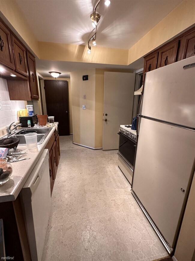 Foto del edificio - 2 br, 1.5 bath Condo - 51260 Johns Dr # 14