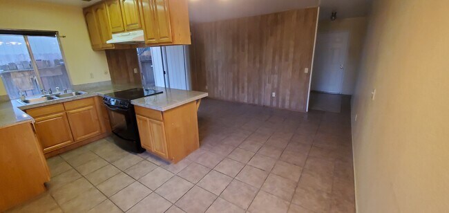 Foto del edificio - 3532 Granby Dr