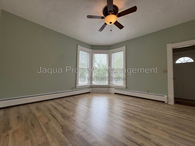 Foto del edificio - 508 N James St
