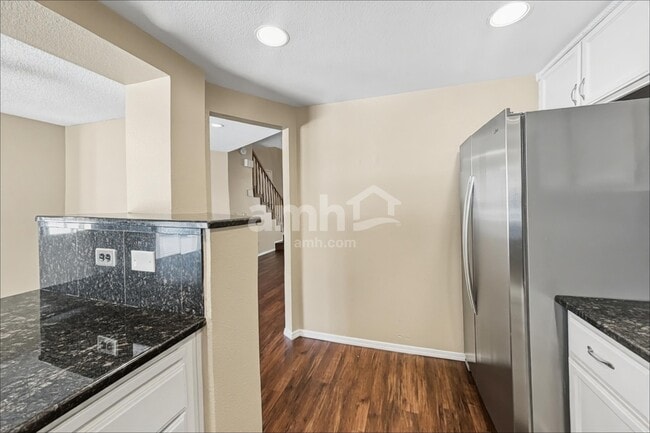 Foto del edificio - 1474 Lodgepole Dr
