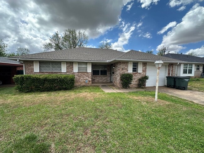 Photo - 3 Bed, 1.5 Bath, 1 Car garage House