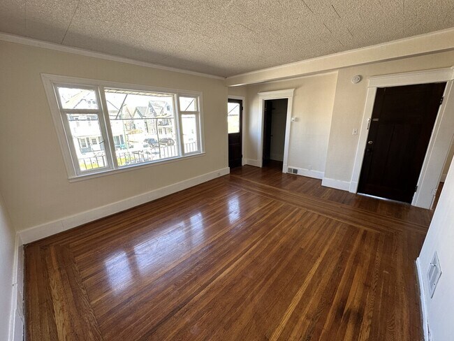 Foto del edificio - 225 Stevenson St, Upper