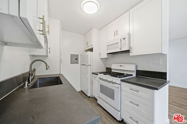 Foto del edificio - 2636 Kansas Ave