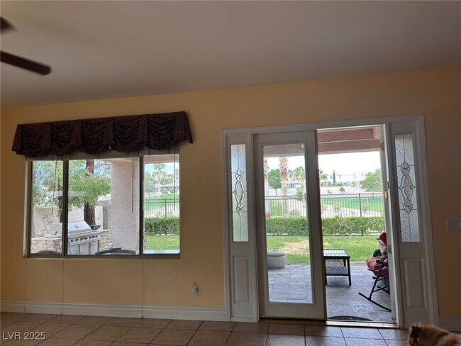 Foto del edificio - 141 Cliff Valley Dr