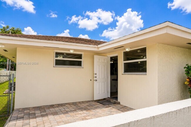 Foto del edificio - 5780 SW 61st St