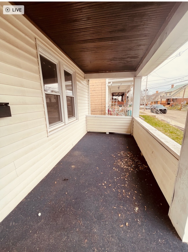 Building Photo - 2 Bed 1 Bath- Pittsburgh Pa