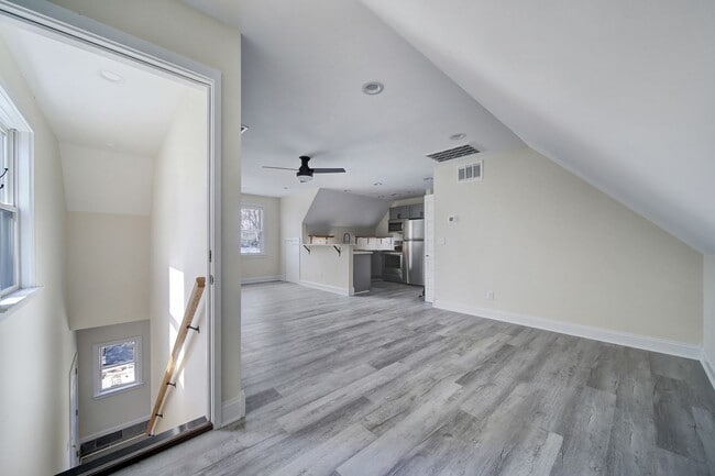 Building Photo - Unique Single Family Home in Matthews!