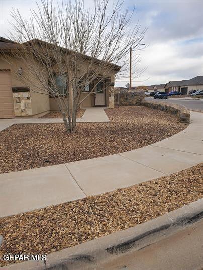 Foto del edificio - 14387 High Rock Dr