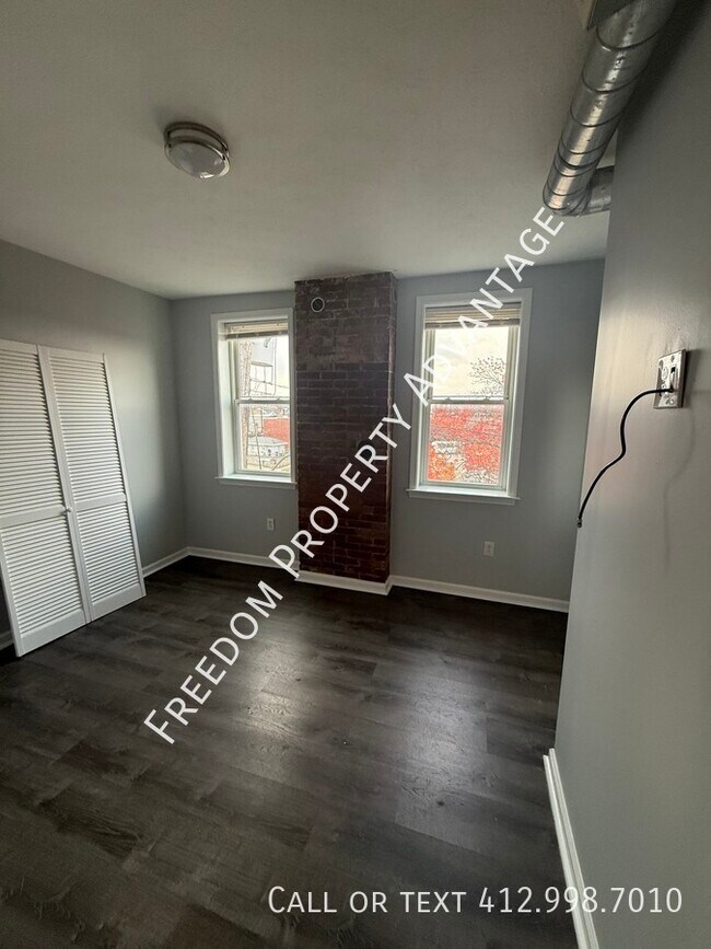 Foto del edificio - 7301 Hamilton Ave