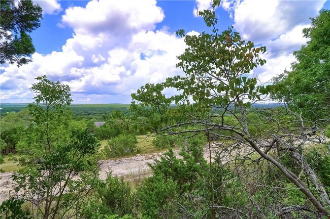 Foto del edificio - 59 Saddle Rock Ridge St