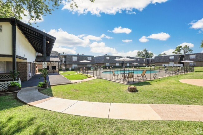 Interior Photo - Coachlight Apartments