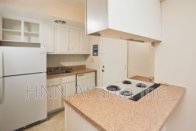 Foto del edificio - 1337 Briarwood Dr NE