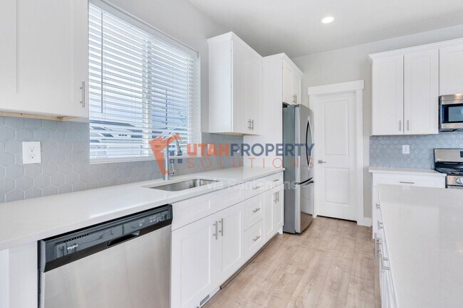 Foto del edificio - 7632 S Waverly Hls Ln