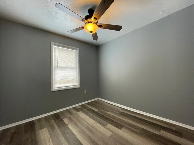 Foto del edificio - 2213-2215 7th Ave N