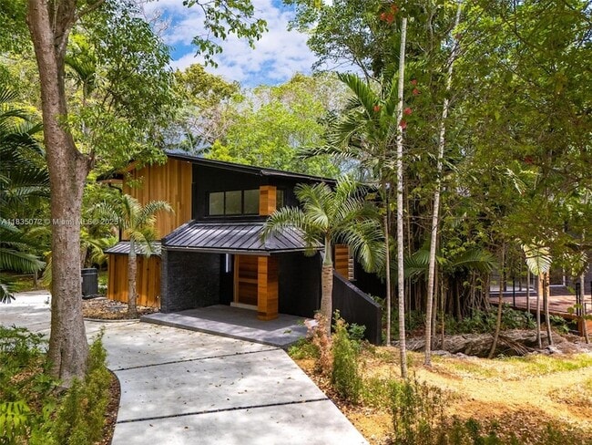 Building Photo - 6525 SW 133rd Dr