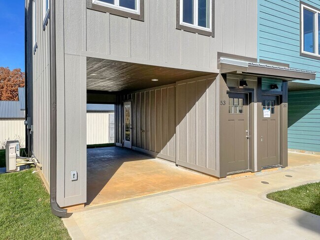 Foto del edificio - Beautiful, Brand-New Compact Cottage in So...