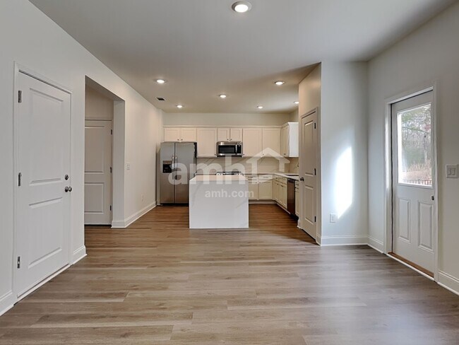 Foto del edificio - 78 Hickory Ct