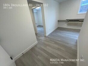Building Photo - 1804 Drouillard Rd
