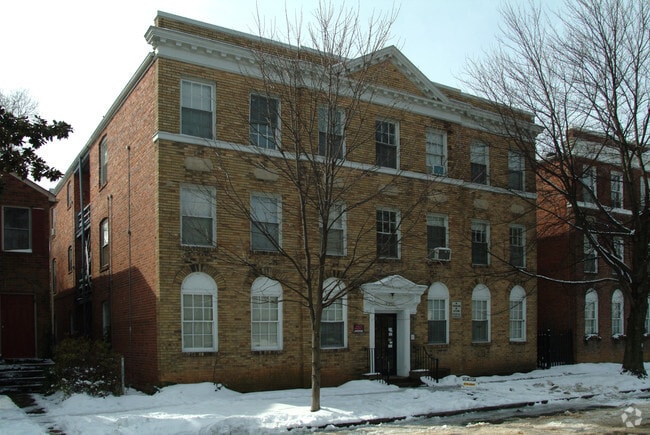 Building Photo - 3125 Hanover Ave
