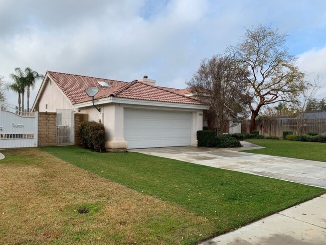 Building Photo - 8409 Tamworth St - SW - Beautiful 3 + Offi...