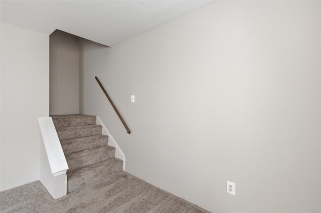 Building Photo - 2120 Wilcrest Dr