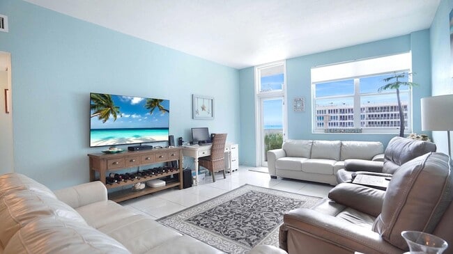 Building Photo - 4250 Galt Ocean Dr