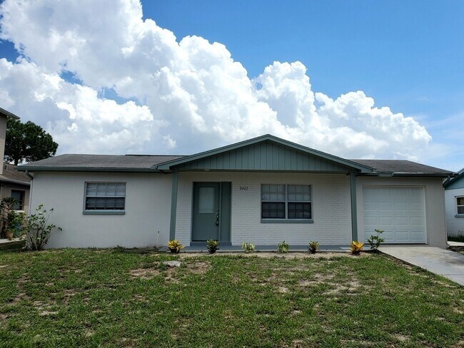 Building Photo - 8402 Corney Dr