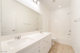 Building Photo - 11586 Monte Isola St