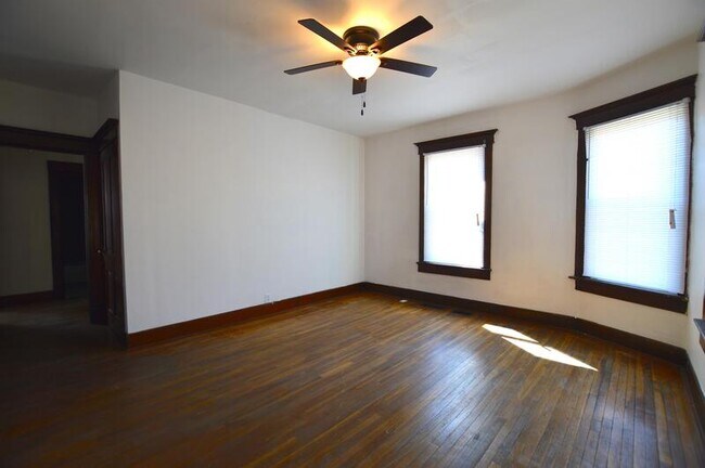 2609 Southeastern Ave photo'