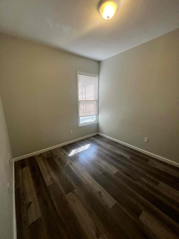 Building Photo - 151 N 14th St