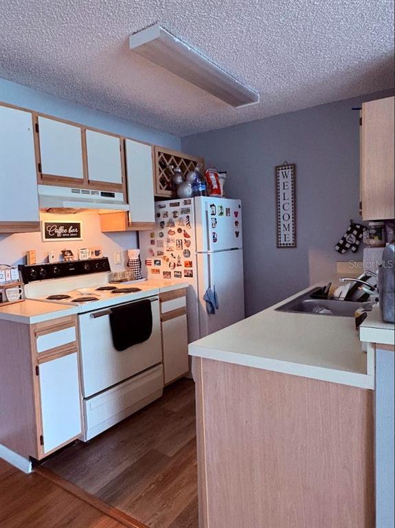 Building Photo - 711 Sugar Bay Way