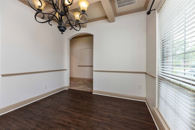 Foto del edificio - 5612 Binbranch Ln