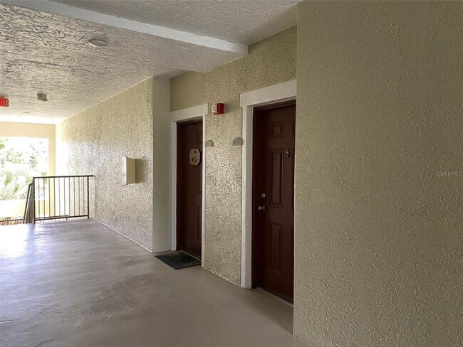 Foto del edificio - 5551 Bentgrass Dr