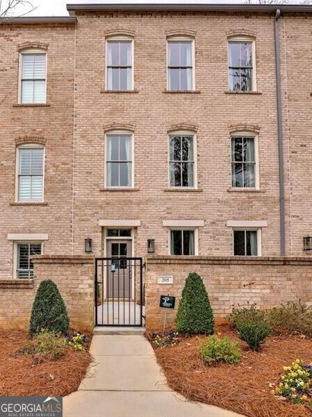 Foto principal - 205 Old Orchard Ln