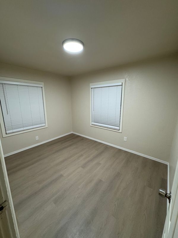 Foto del edificio - 103 W Kelso St