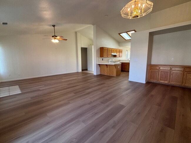 Building Photo - Well maintained 3 bedroom house in Newman