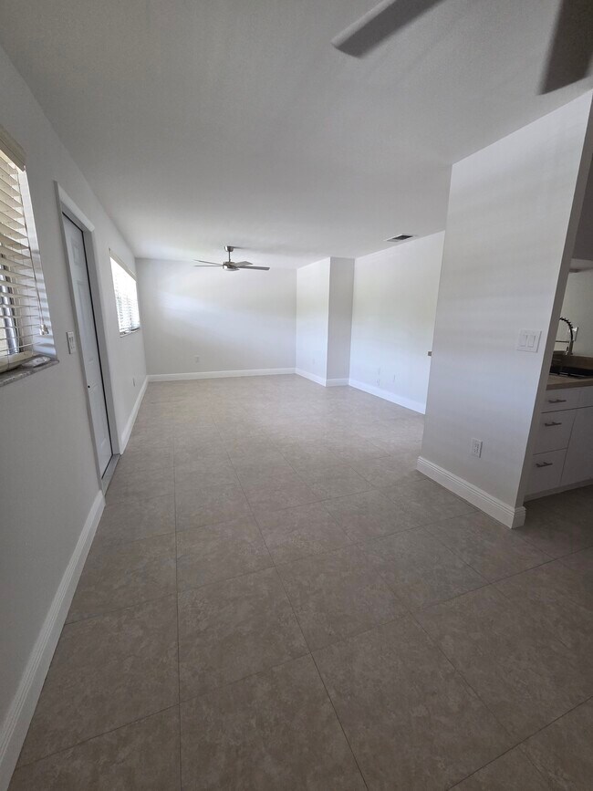 Foto del edificio - 15609 SW 73rd Circle Ter