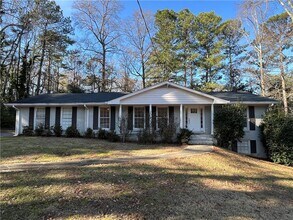 Building Photo - 3434 Palace Ct