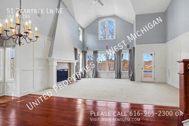 Building Photo - 51 Peartree Ln NE