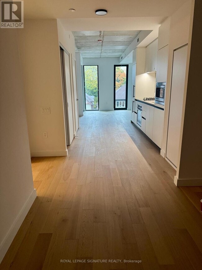 Building Photo - 1720 Bayview Ave