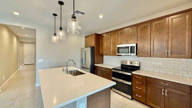 Building Photo - 4420 N 202nd Ln