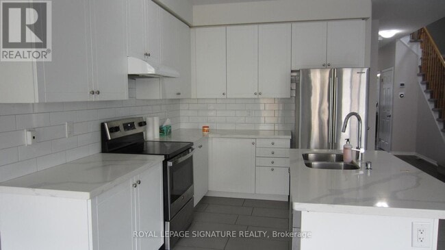 Building Photo - 8097 Blue Ash Ln