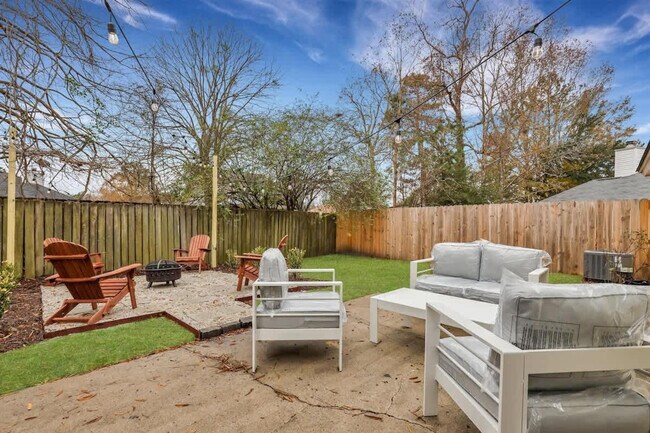 Building Photo - 286 Teal Lake Dr