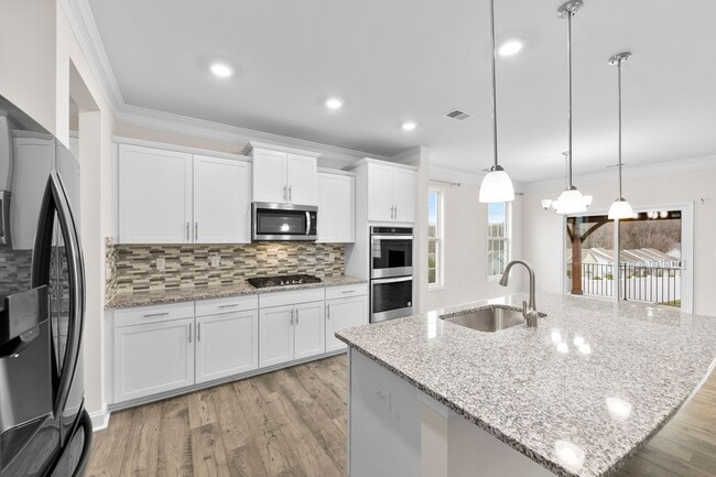 Foto del edificio - Beautiful home in Lake Wylie