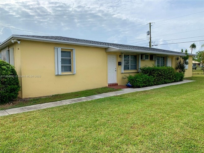 Building Photo - 17960 SW 296th St