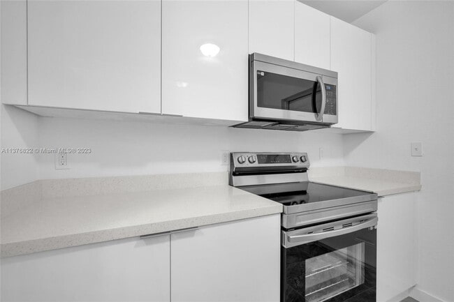Building Photo - 2448 NW 42nd St