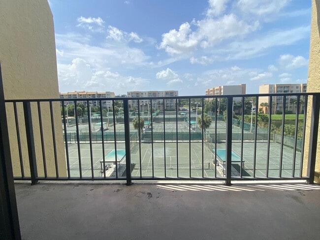 Photo - 2828 Tennis Club Dr Apartment