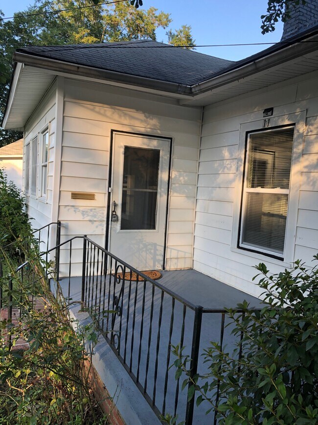 Building Photo - 11 Gallon St