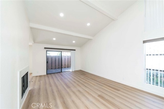 Foto del edificio - 28 Candlewood Way