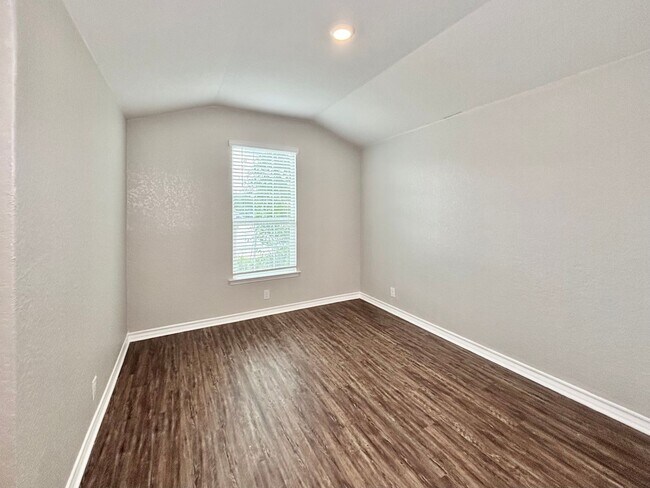 Building Photo - Beautiful 1 Story Home in Redbird Ranch!
